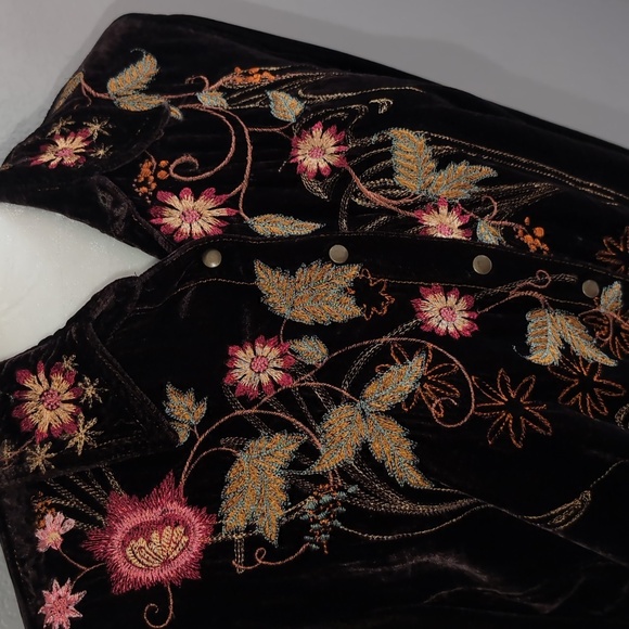 J. Jill Brown Velvet Floral Embroidered Top - Johnny Was Style - Picture 2 of 8